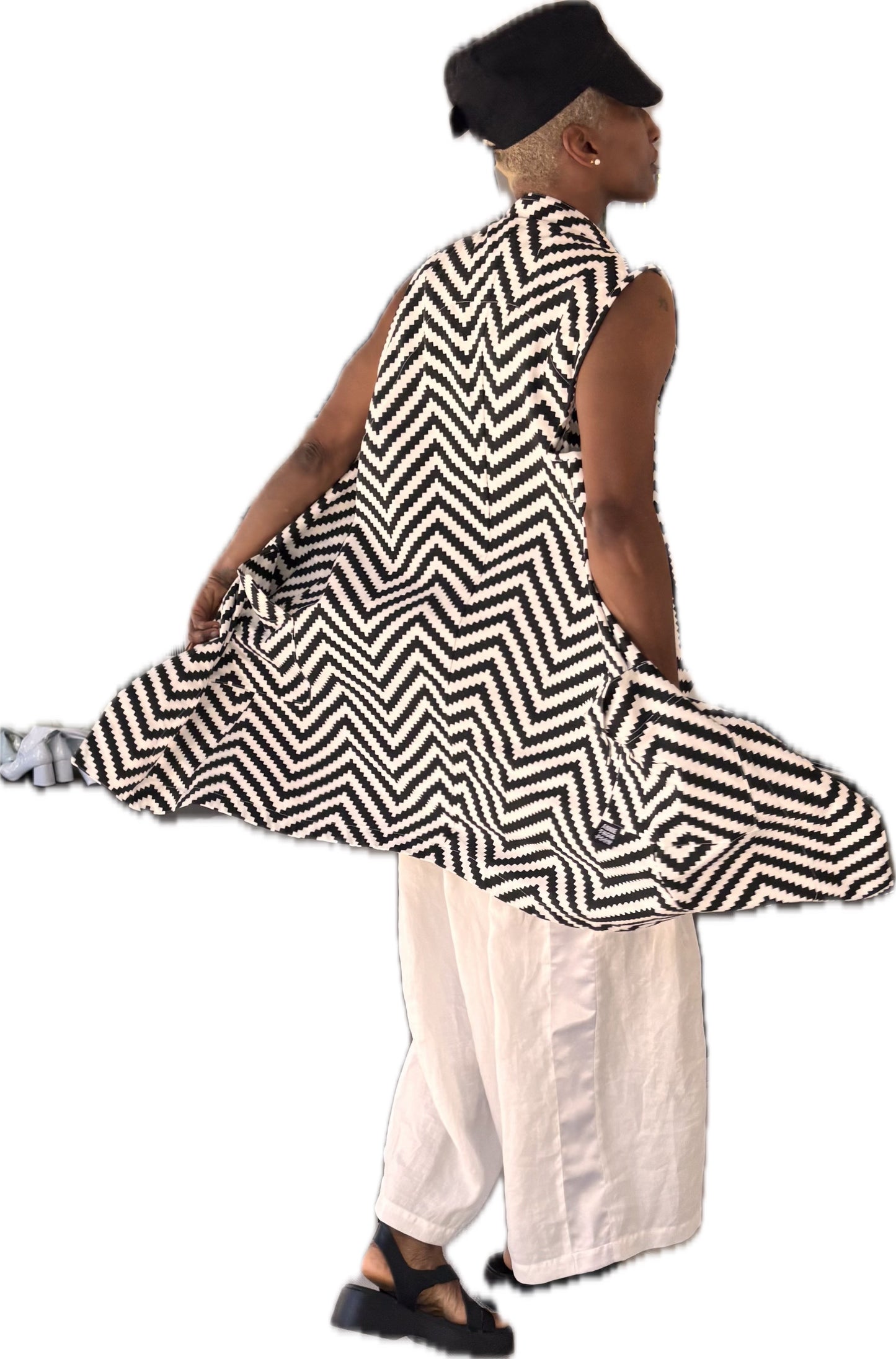 Hakamata ZigZag vest - 100% black and white geometric print cotton