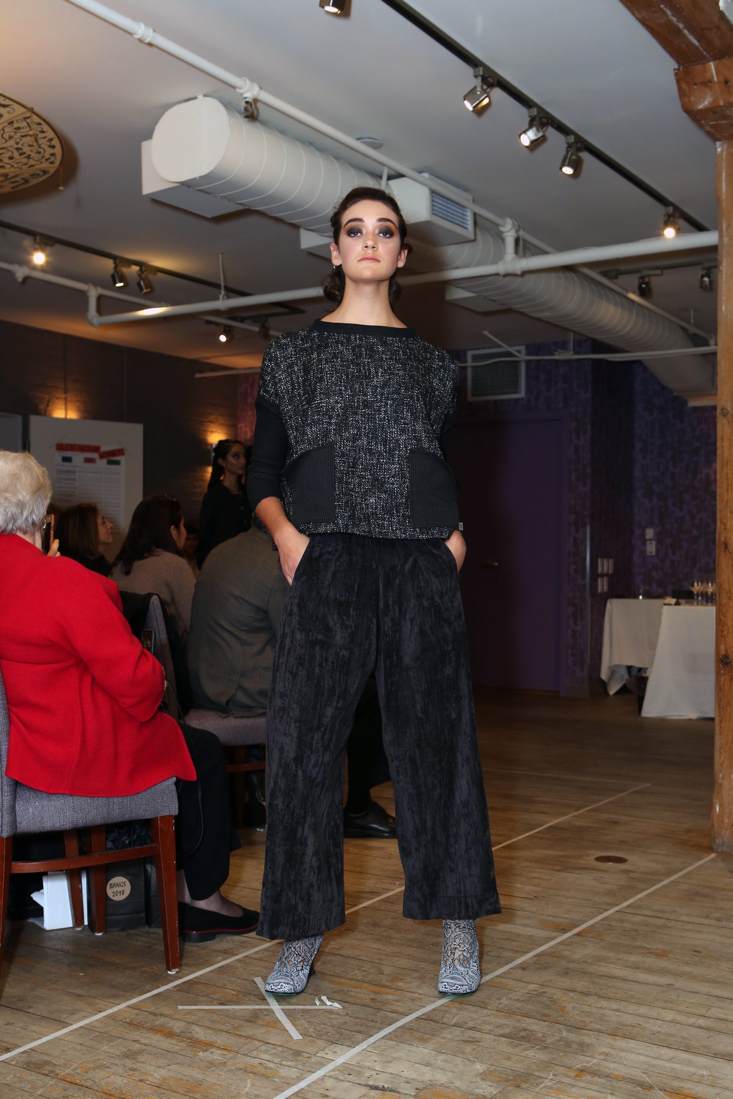 Swag Low-Waisted Pant I Black Cotton Velvet