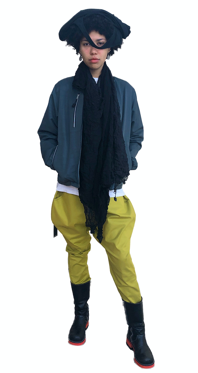 Crush Poncho Sandi Witch I Black