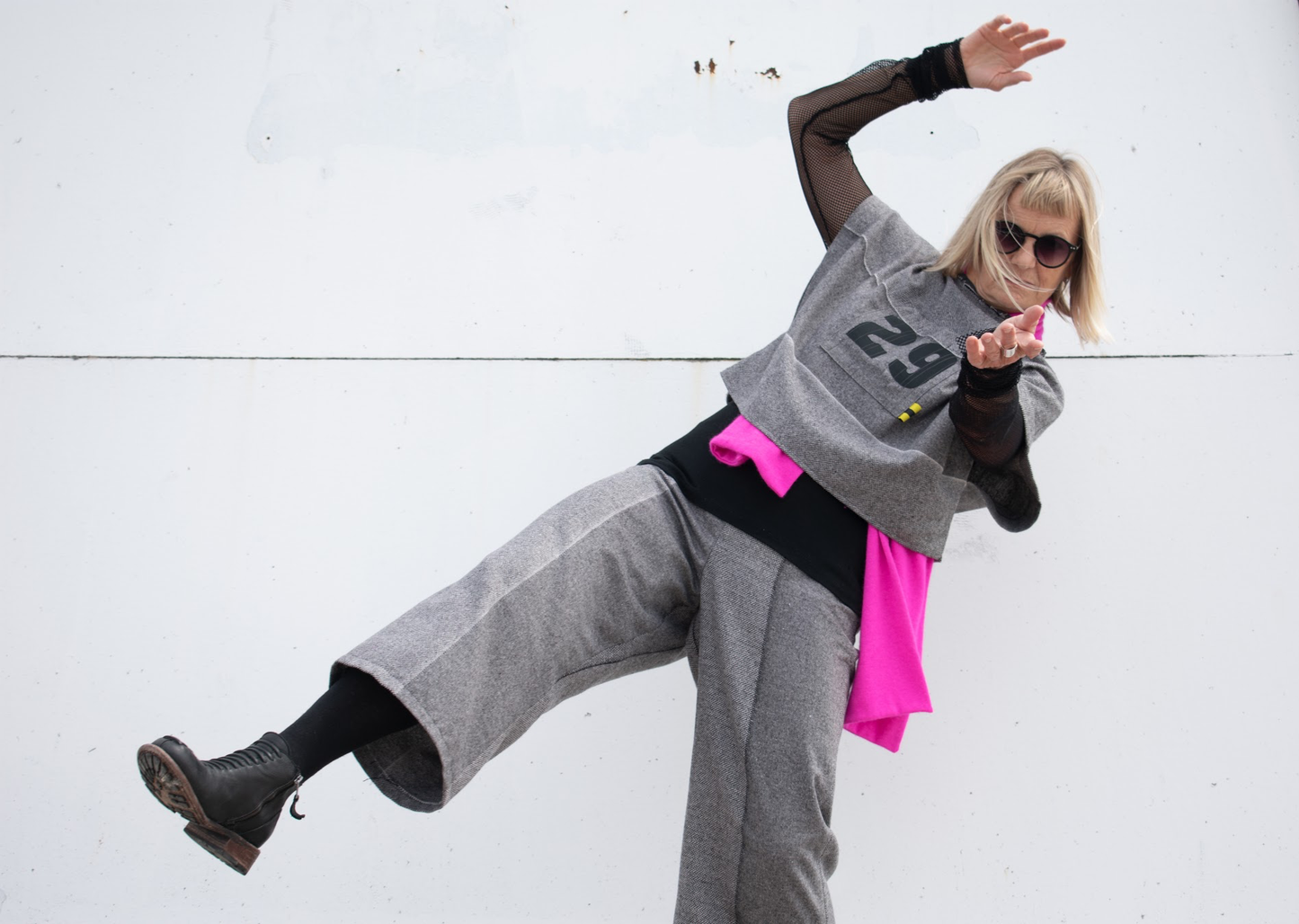 CHARLOTTE fuschia angora scarf