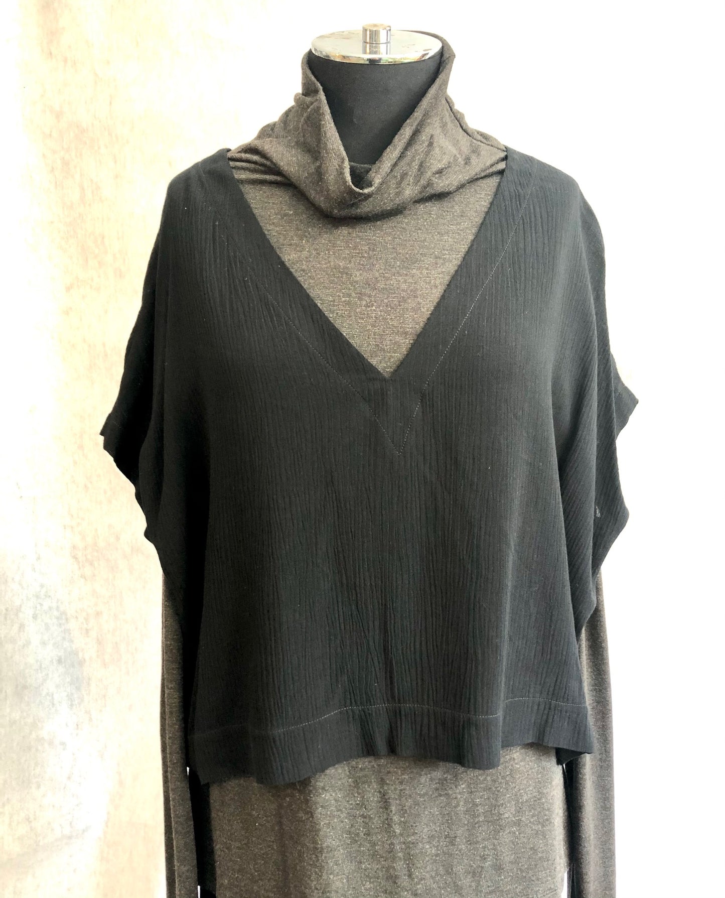 Comet Crop Top I Black Cotton Viscose